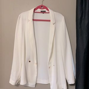 White oversized blazer